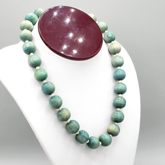 Round Green Wooden Beads Chunky Taiwan Necklace Spring Ring Clasp 18 in Vintage - Picture 3 of 8